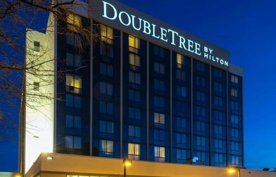 DoubleTree by Hilton Fort Smith City Center